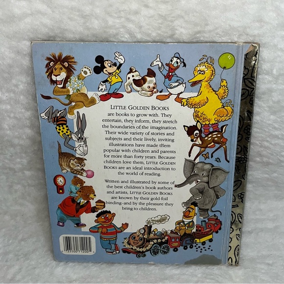 Bugs Bunny Too Many Carrots a Little Golden Book - Picture 2 of 6